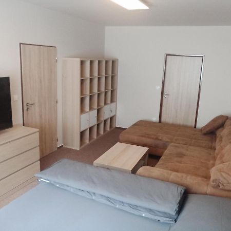 Kraliky Apartman Exterior photo